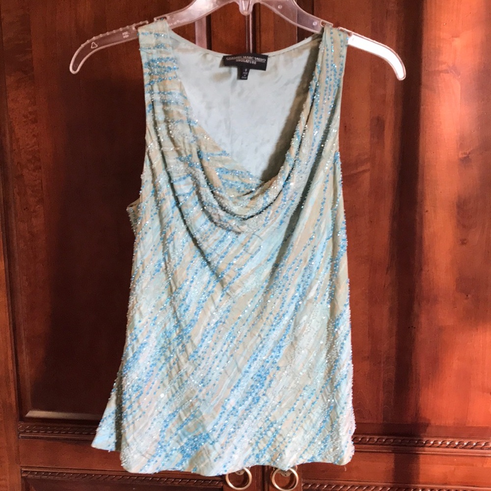 Carmen Marc Valvo top!
